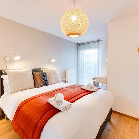 Le Reposoir - New 2 Bedroom Apartment With Terrace & Garage 阿讷西 外观 照片