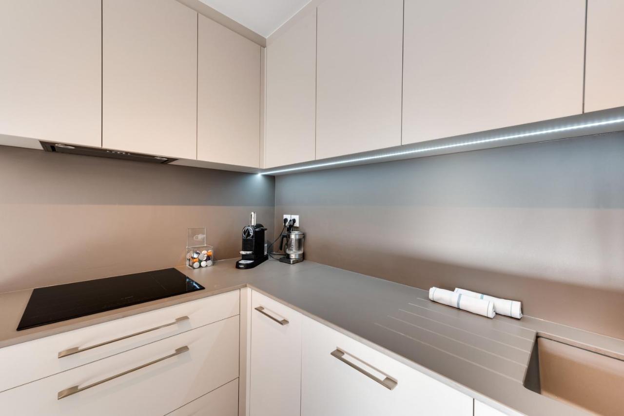 Le Reposoir - New 2 Bedroom Apartment With Terrace & Garage 阿讷西 外观 照片