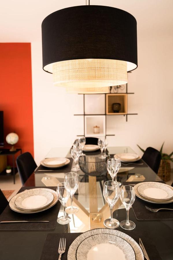 Le Reposoir - New 2 Bedroom Apartment With Terrace & Garage 阿讷西 外观 照片